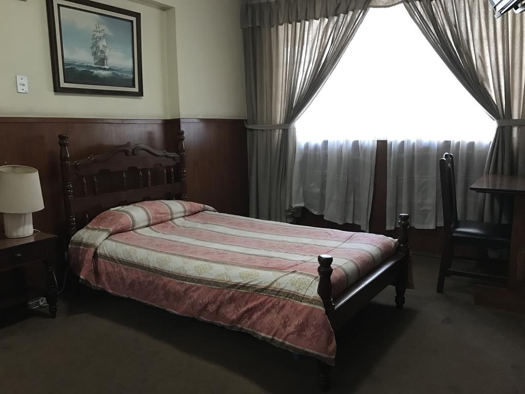 Hotel Majestic Quito Exterior photo